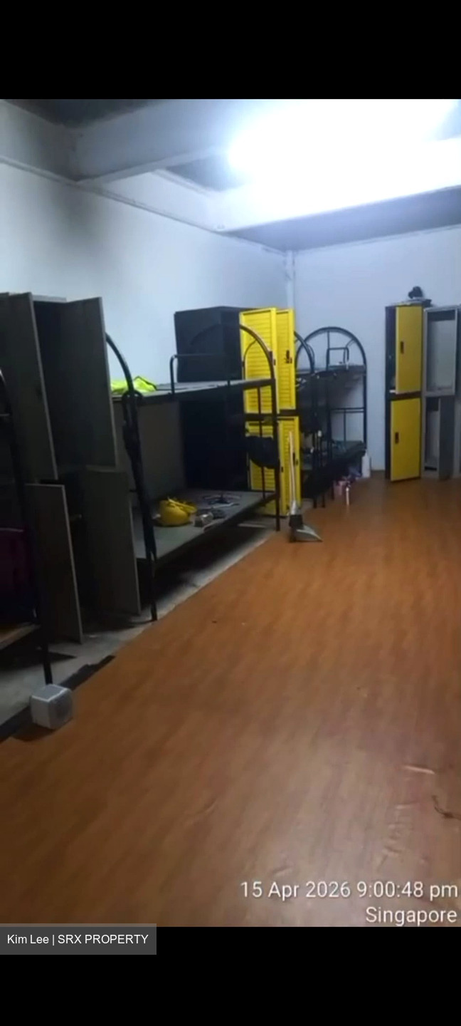 Woodlands MRT (D25), Factory #553233301
